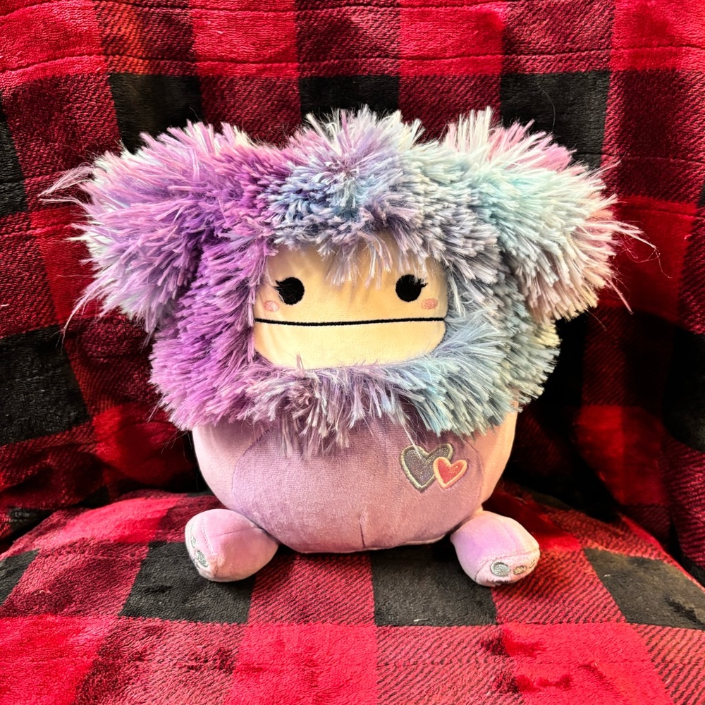 8” Eden the Bigfoot Squishmallow